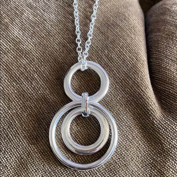 Multi Circle Necklace - Picture 2 of 3